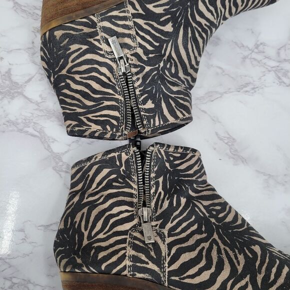 Lucky Brand Leather Zebra Animal Print Booties Women's Size 7.5 - Picture 11 of 15